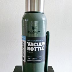 Stanley Thermos Bottle Hammertone 1.4 QT / 1.3 L  NEW! $45