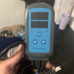 Humidity Controller 