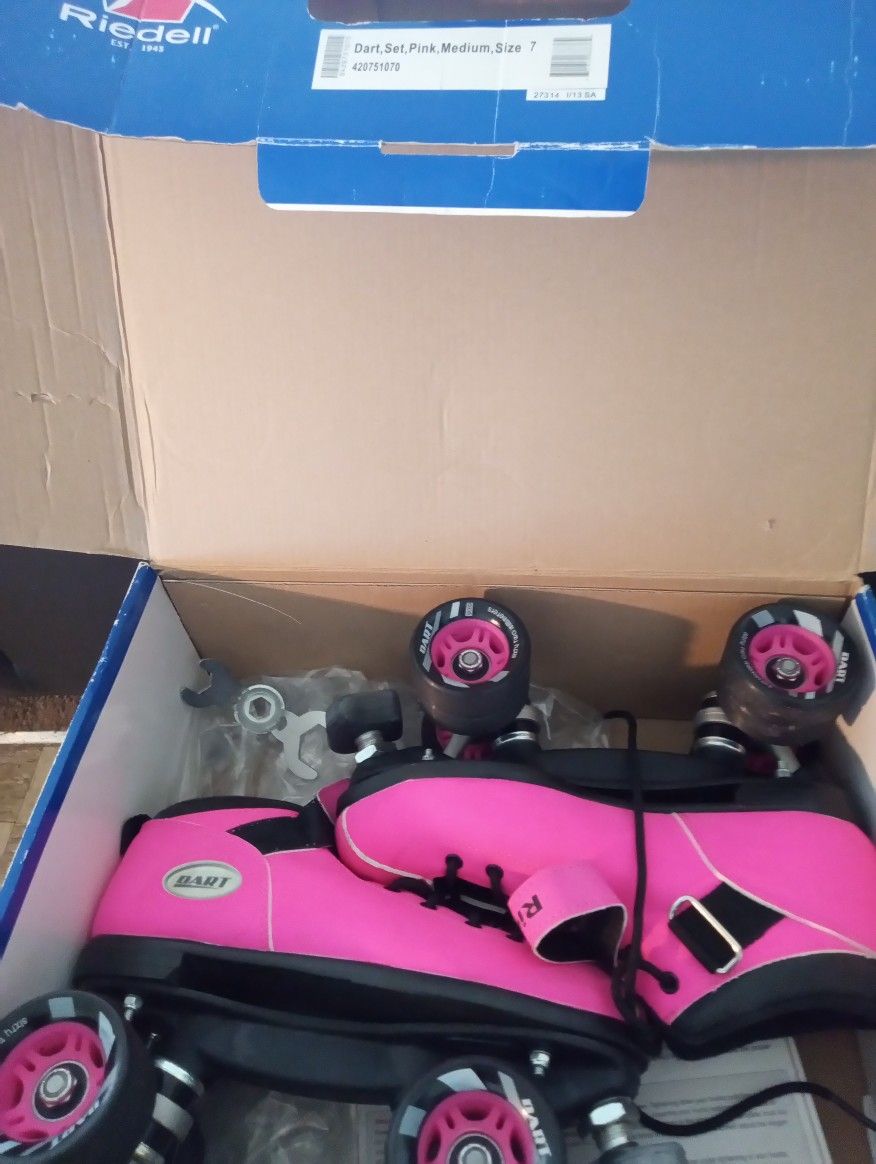 Skates