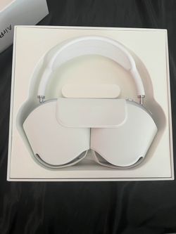 Apple Air Pod Maxs