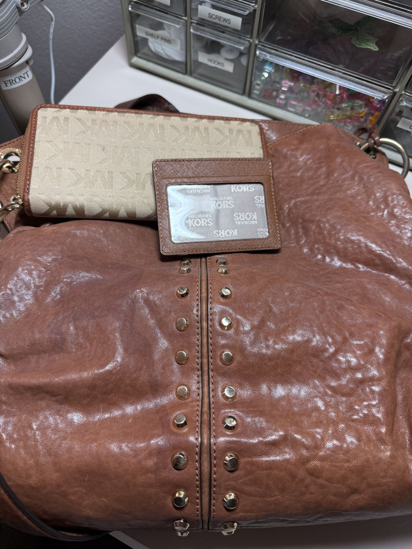 Michael Kors Purse & Wallets