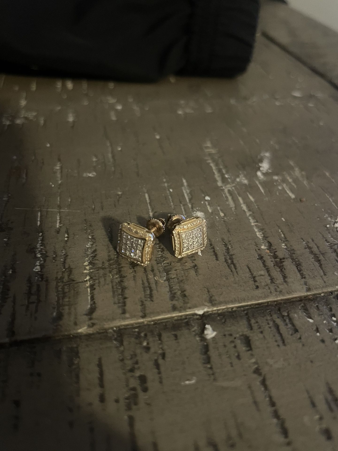 10k Diamond Earrings 