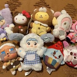 Bundle Miscellaneous Bag Charms and Plush 