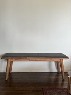 Castlery Seb bench
