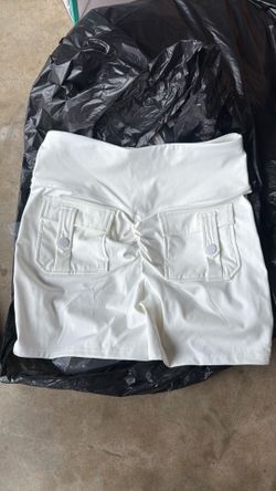 Flamingals High Waisted Workout Shorts for Women Running Athletic Shorts Scrunch Butt Lifting Yoga Pants with Pockets