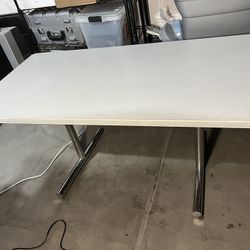 Durable Kitchen Table 5x2.5ft,