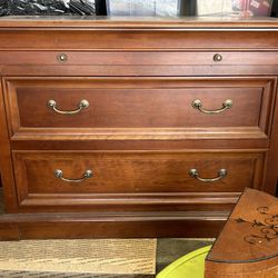 Ethan Allen Dresser 43"