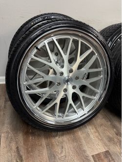 NEW staggered 24x9 and 24x11 infamous racing wheels wrapped in Lexani tires 275/30r24 and 295/30r24