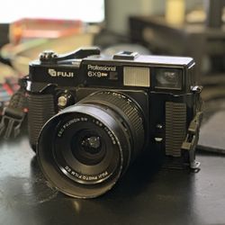 Fuji GSW690 II Texas Leica
