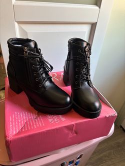 Allegra k boots
