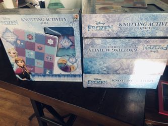 Frozen knitting activity quilt
