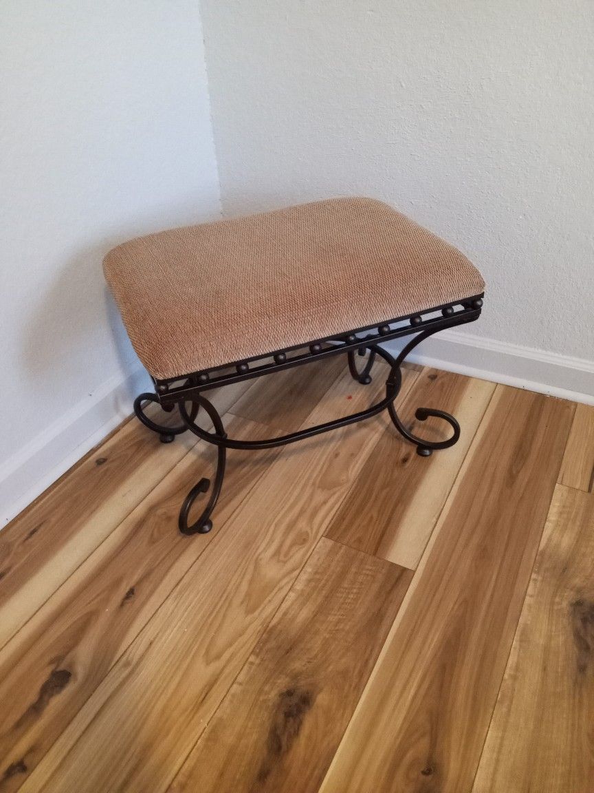 Wrought Iron Stool/fabric Cloth Top