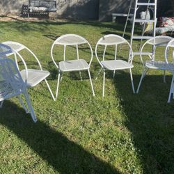 Gorgeous Table With 6 Chairs