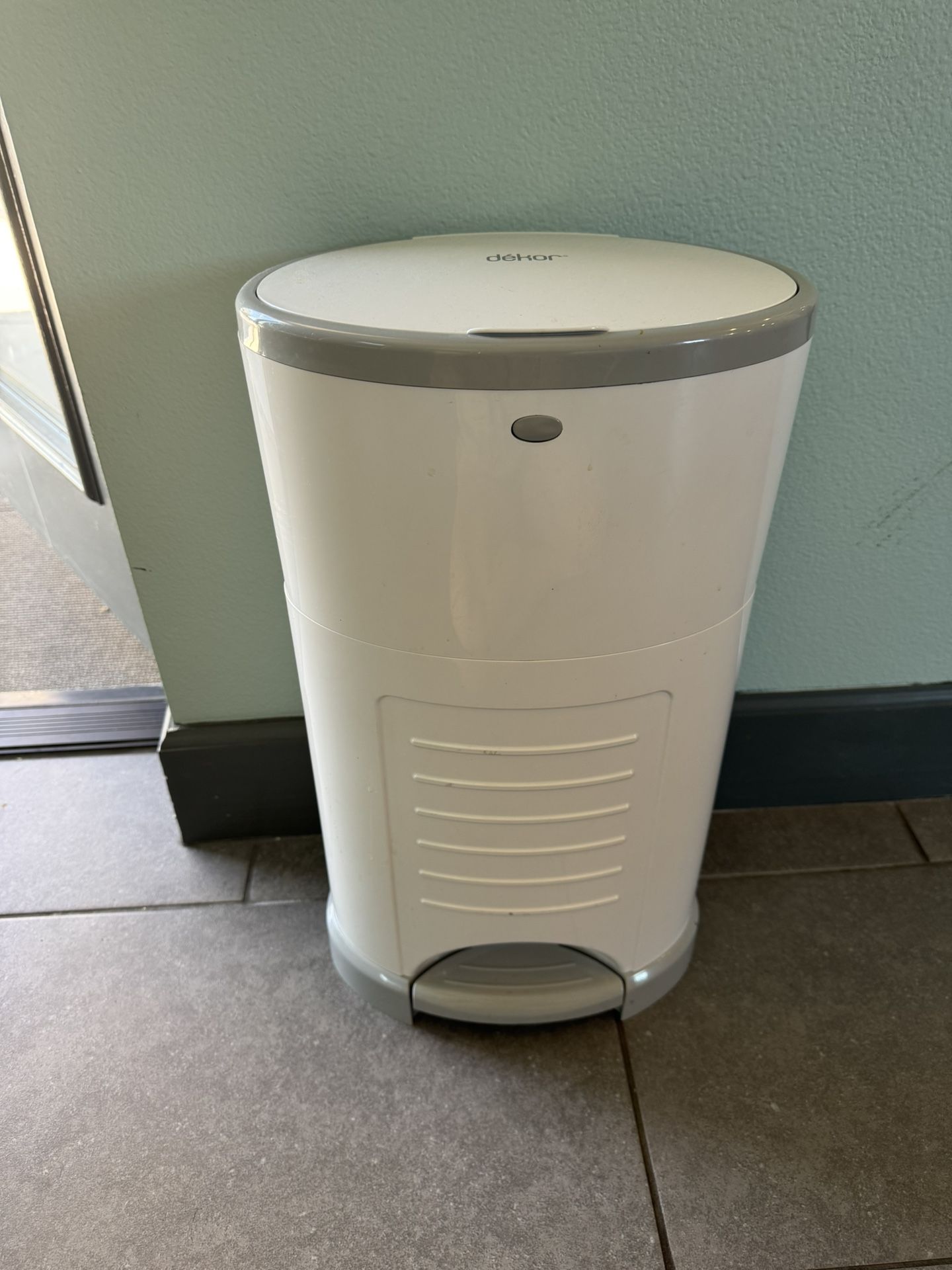 Dekor Classic Diaper Pail