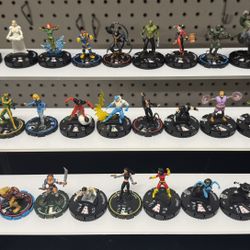 Mixed HeroClix Action Figures ( Lot Of 87) 