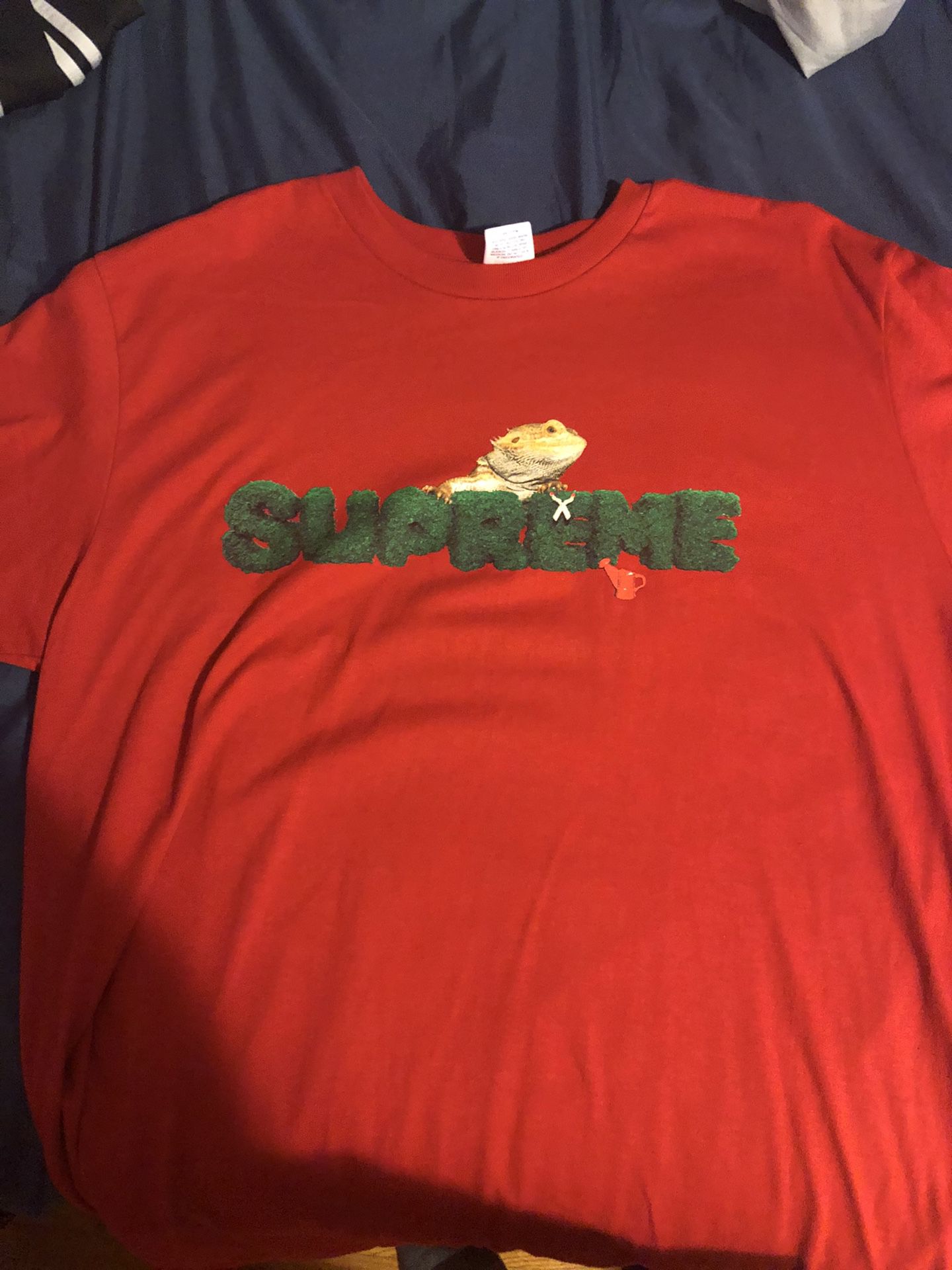 Supreme shirt size: Large