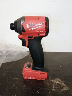 Milwaukee 1/4 in impact driver  2857-20