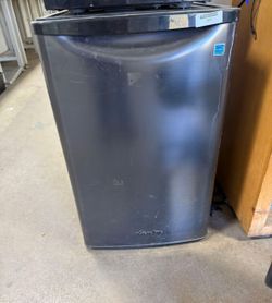 Danby Mini Fridge Black