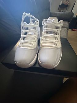 Jordan 11s low grey cements size 8.5 used in fair condition