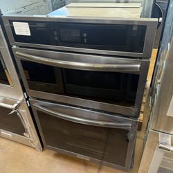 Frigidaire 27” double wall oven