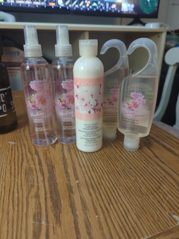 Avon Bath & Body Bundle - Cherry Blossom