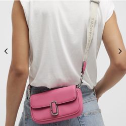 New Marc Jacobs Crossbody purse It Comes With Box Dust Bag with everything
