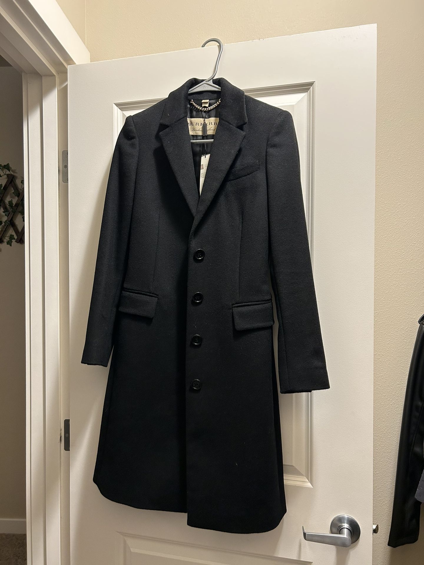 Women’s Burberry Luxury Peacoat