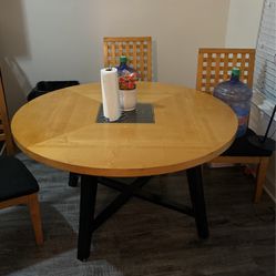 Wooden Dining Room Table + 4 Chairs