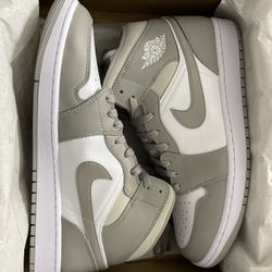 Jordan 1 Mid Linen