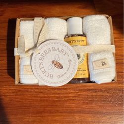 Burts Bees Baby Set (New)