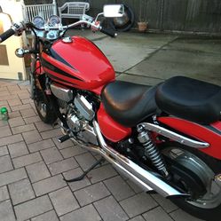 1997 Honda Magna 750 Motorcycle