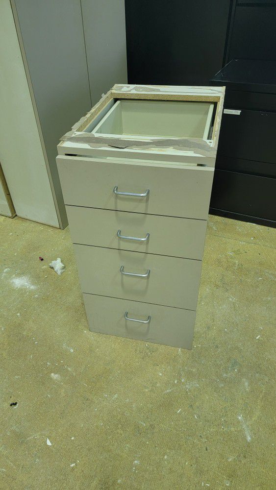 Garage Cabinets - Various Sizes - Solid Condition