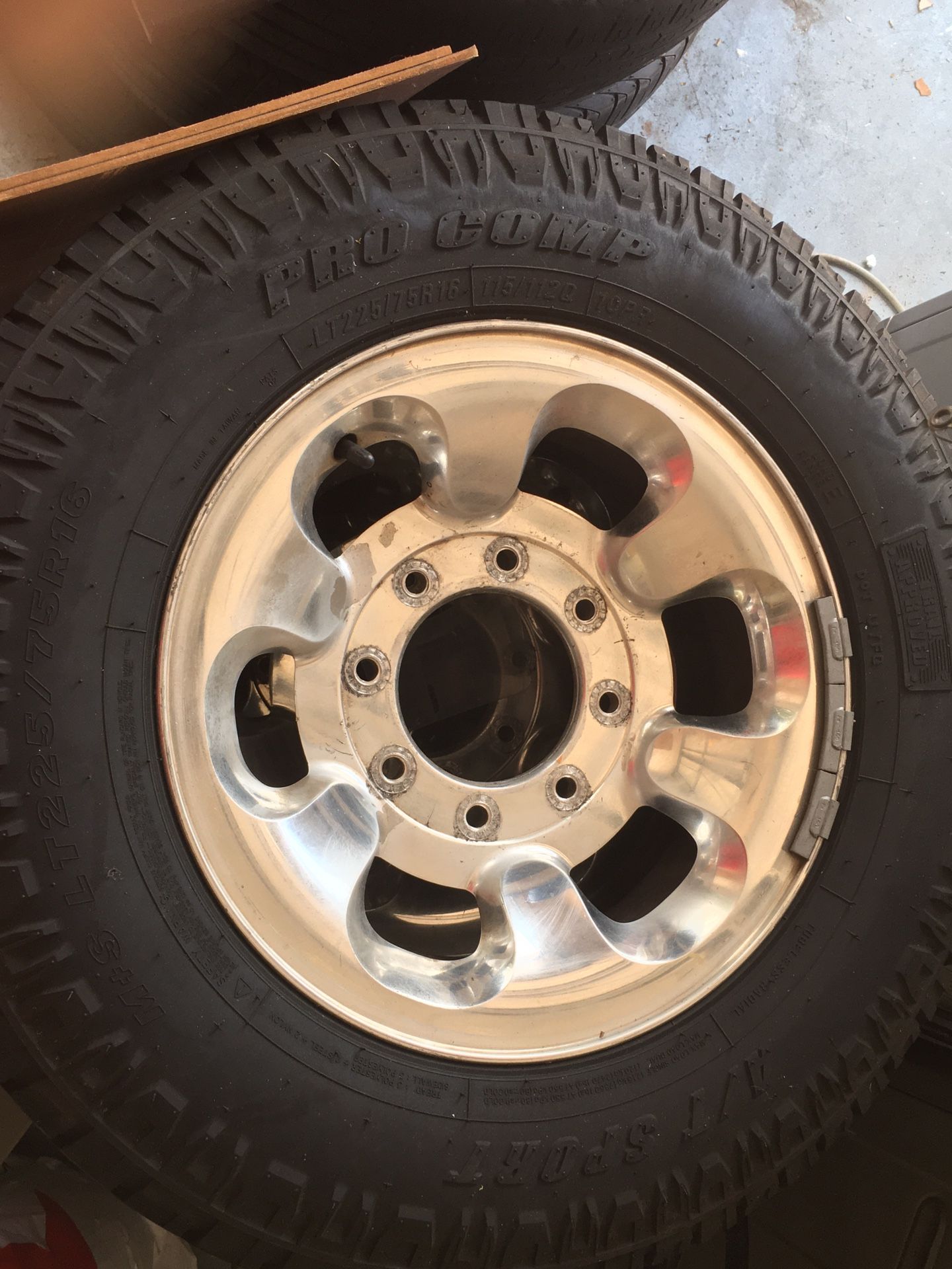 225-75-16 tires and rims