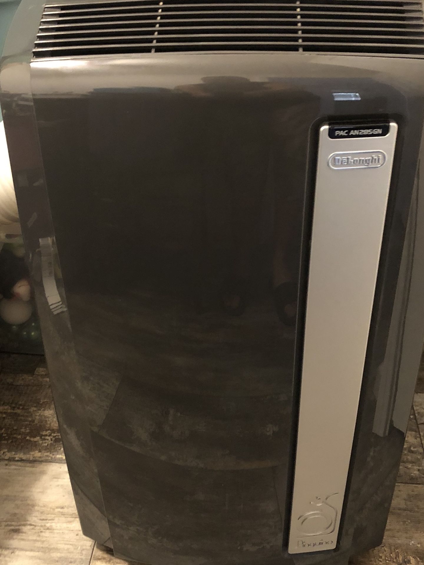 Delonghi 14000 BTU Portable Air Conditioner