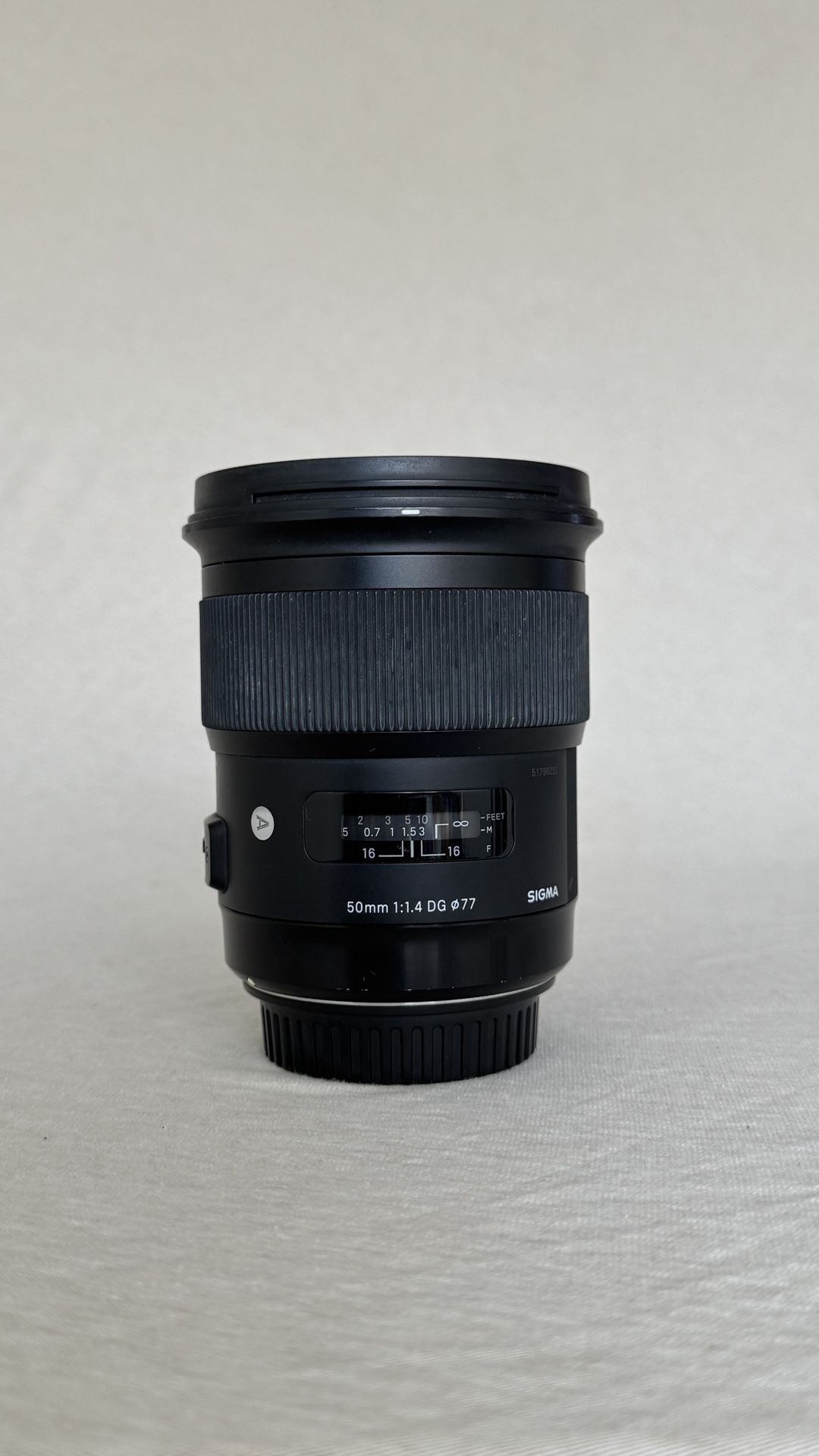SIGMA 50mm F/1.4 DG HSM Art- EF mount -Near Mint