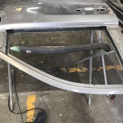 2019 An  Up  Right Front  AT4 Door Not Complete Good Body Shell