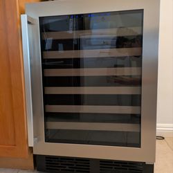 Hisense wine fridge