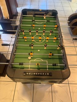 Play craft Foosball Table