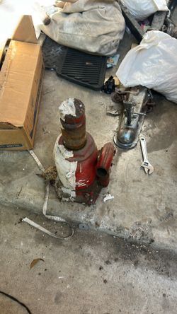 Bottle Jack