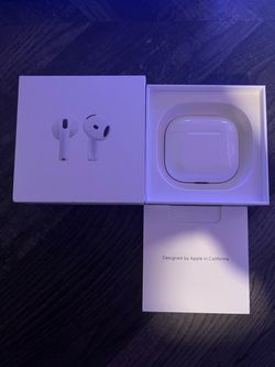 Apple AirPods with Charging Case