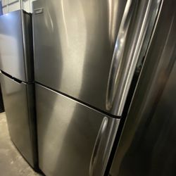 Top Freezer Refrigerator 