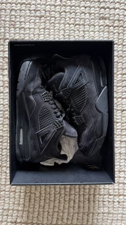 Air Jordan 4 Black Cat