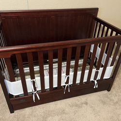 Baby Crib & Changing table 