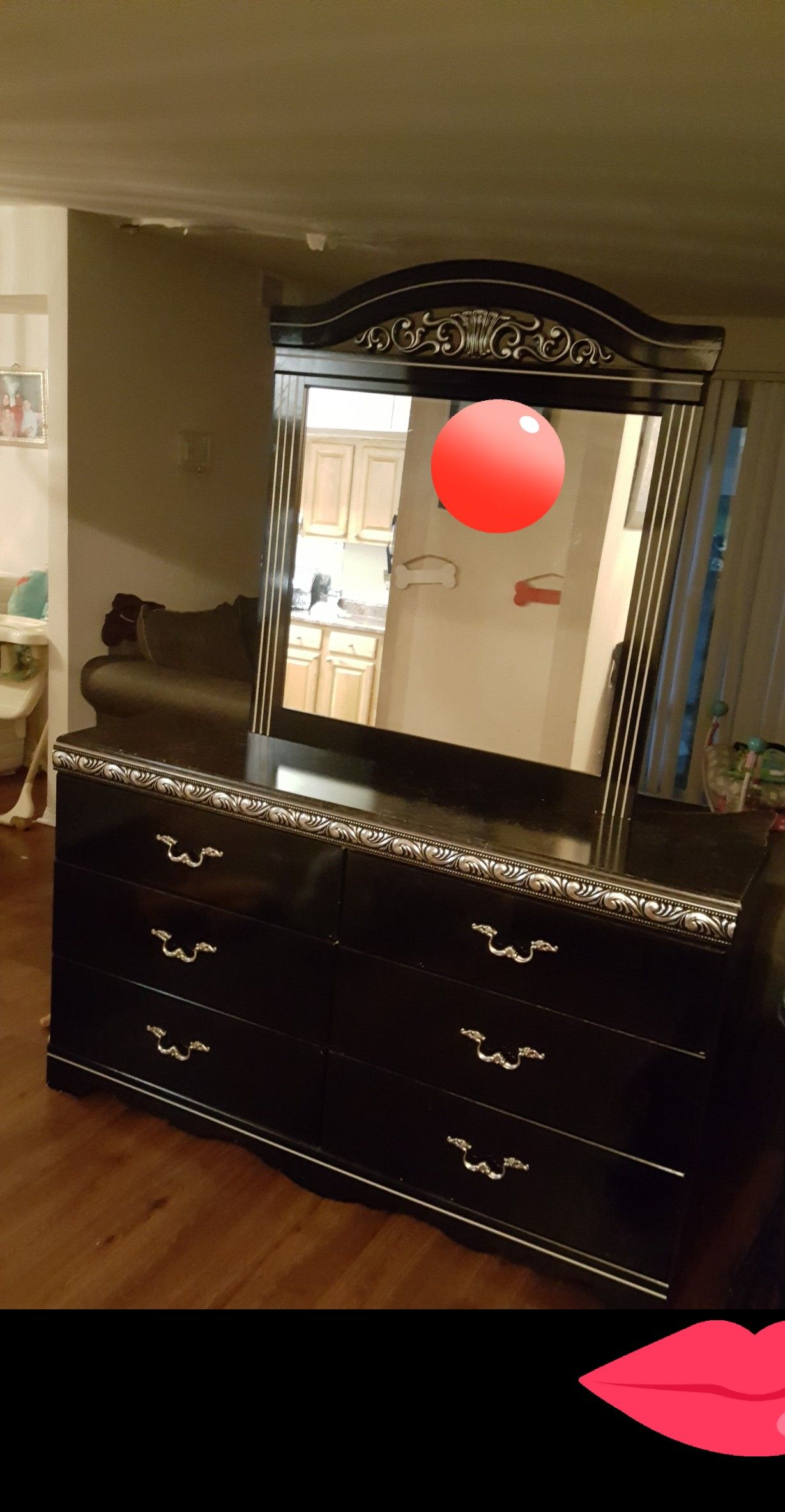 Dresser