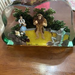 Wizard of oz Resin