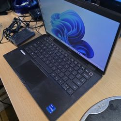 Dell Laptop Touchscreen Intel i7-1185G7-3.0GHz-CPU 32GB Ram 512GB NVMe  m.2 SSD 