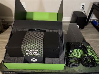 Microsoft Xbox Series X 1TB Black 4K Wi-Fi Region Free w/ Controller Box Bundle.
