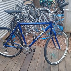 Trek 7300 MULTI TRACK HYBRID BICYCLE 