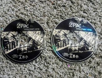2pac Greatest Hits double album !