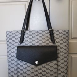 New Michael kors large Purse